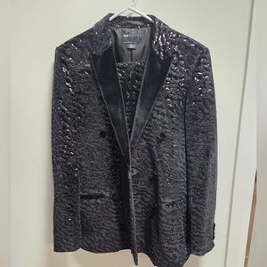 Elegant Black Velvet Blazer